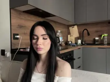 PegCazeault  live sex cam