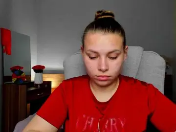 PolnuiFarsh  live sex cam
