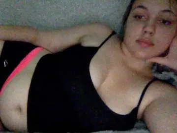 Bettie-Toni  live sex cam
