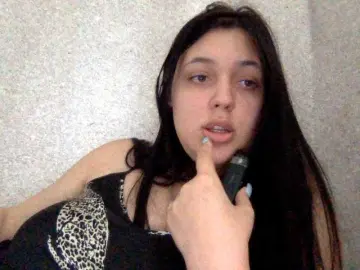 Bettie-Toni  live sex cam