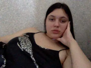 Bettie-Toni  live sex cam
