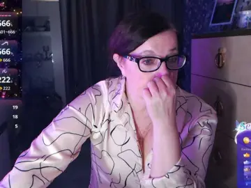 HelenBerg  live sex cam