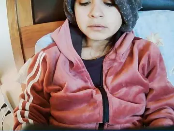 LatinaFit  live sex cam