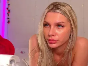 NicoleHampton  live sex cam
