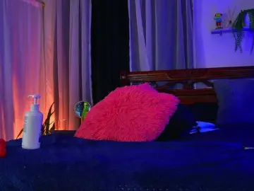 PeachNymph  live sex cam