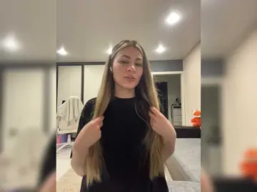 Lunnayaprizma  live sex cam