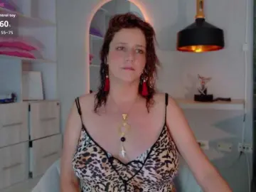 Adriana-gold  live sex cam