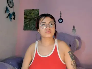 Maddyjhonsson  live sex cam