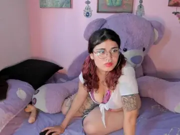 Maddyjhonsson  live sex cam