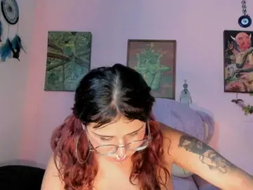 Maddyjhonsson  live sex cam