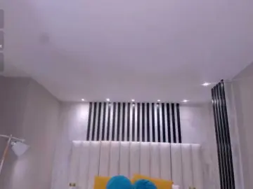 PaulineSanz  live sex cam