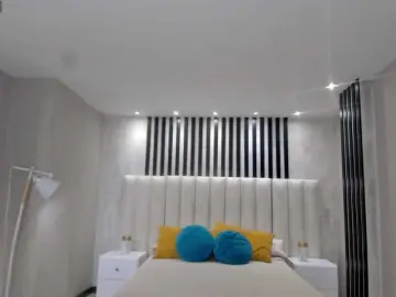 PaulineSanz  live sex cam