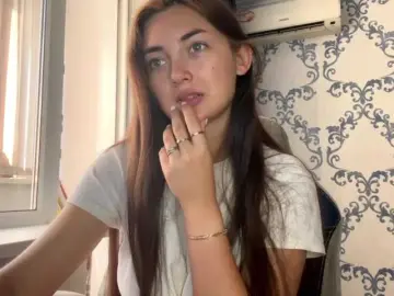 DelphaDiop  live sex cam