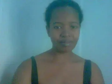 Edwiga  live sex cam