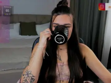 EvaRaider  live sex cam