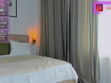 EvaRaider  live sex cam