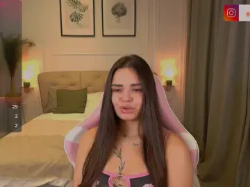 EvaRaider  live sex cam