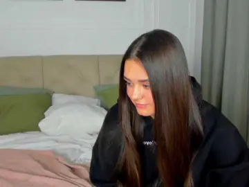EvaRaider  live sex cam