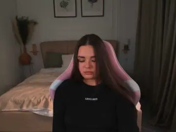 EvaRaider  live sex cam