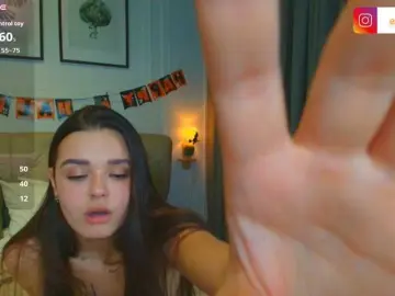 EvaRaider  live sex cam