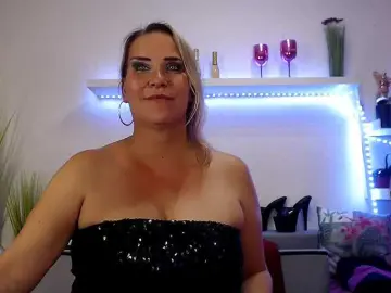JuliaPink  live sex cam