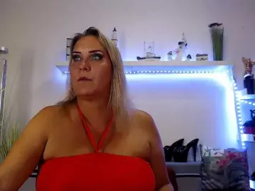 JuliaPink  live sex cam