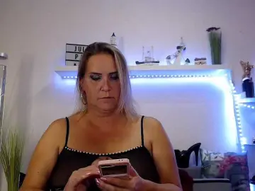 JuliaPink  live sex cam