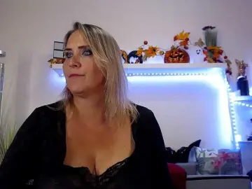 JuliaPink  live sex cam
