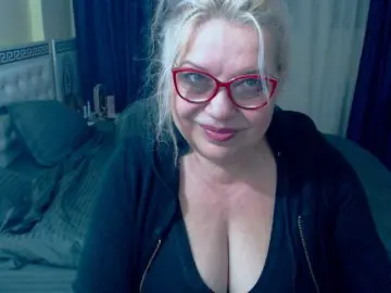 SonyaHotMilf  live sex cam
