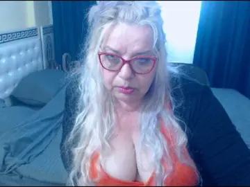 SonyaHotMilf  live sex cam