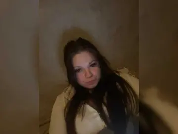 Tati-46  live sex cam