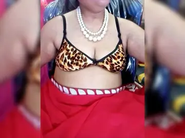 Sexycharu  live sex cam