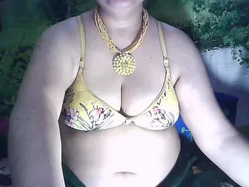 Sexycharu  live sex cam