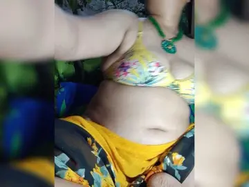Sexycharu  live sex cam