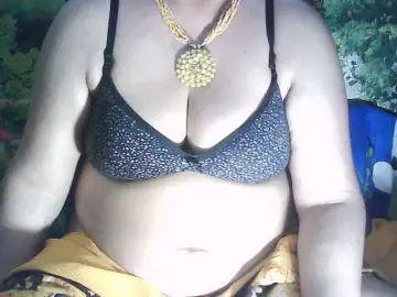 Sexycharu  live sex cam