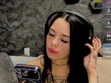 AstridXxXxX  live sex cam