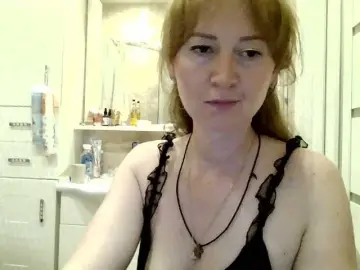ErnaBernice  live sex cam