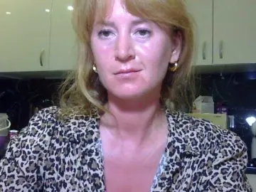 ErnaBernice  live sex cam