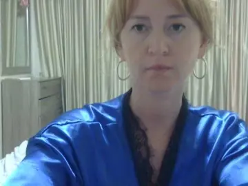 ErnaBernice  live sex cam