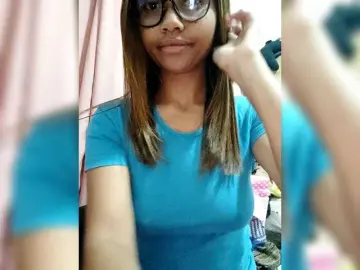 Faourymym  live sex cam