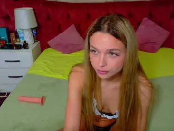 LannaSkyy  live sex cam