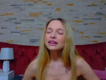 LannaSkyy  live sex cam