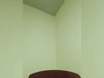 LaraJohnson  live sex cam