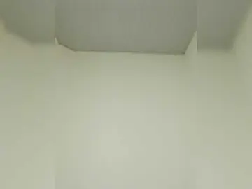 LaraJohnson  live sex cam