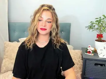 LilyGold  live sex cam