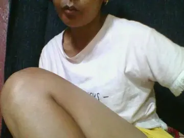 Rosiah2  live sex cam