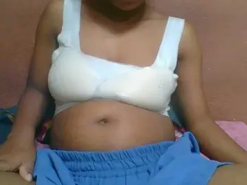 Rosiah2  live sex cam