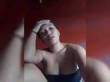 Vaninah  live sex cam