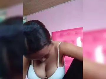 Vaninah  live sex cam