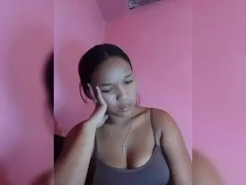 Vaninah  live sex cam